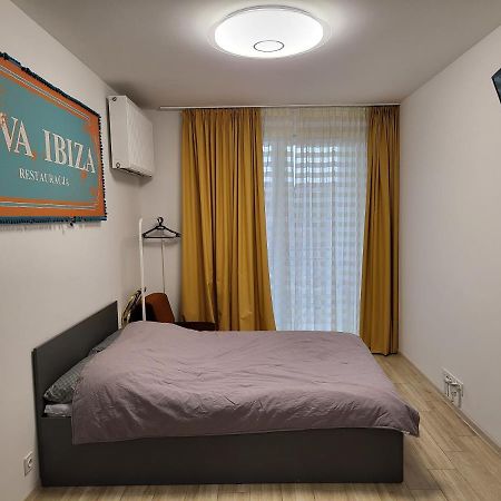 Apartamenty Galeria Polnocna Warszawa Exteriör bild